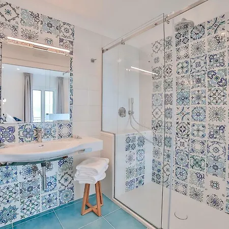 לינה וארוחת בוקר Casa Dolce Casa 3*